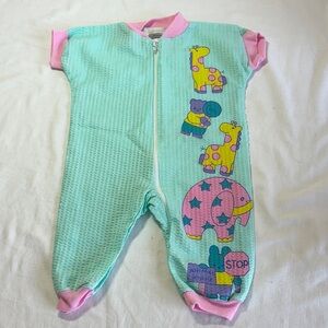 Jeepers Creepers-Vintage Circa 1970 LIKE NEW Animal Print Kids One Piece Sleeper